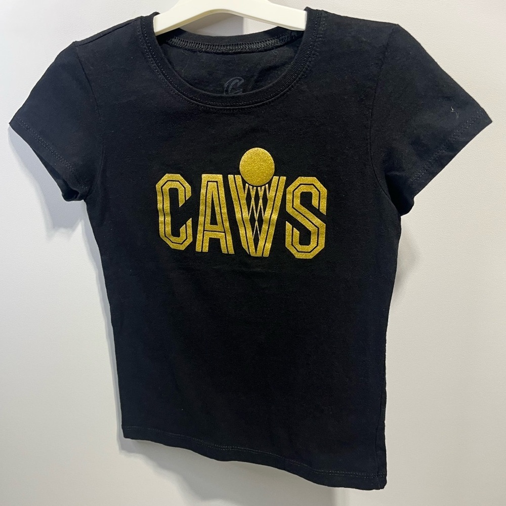 Cleveland CAVS Black T-Shirt  with Gold Logo Girls Medium